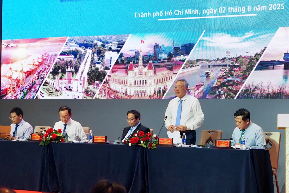 Tháo gỡ các điểm nghẽn về chính sách – tạo đà cho TP. Hồ Chí Minh phát triển bền vững