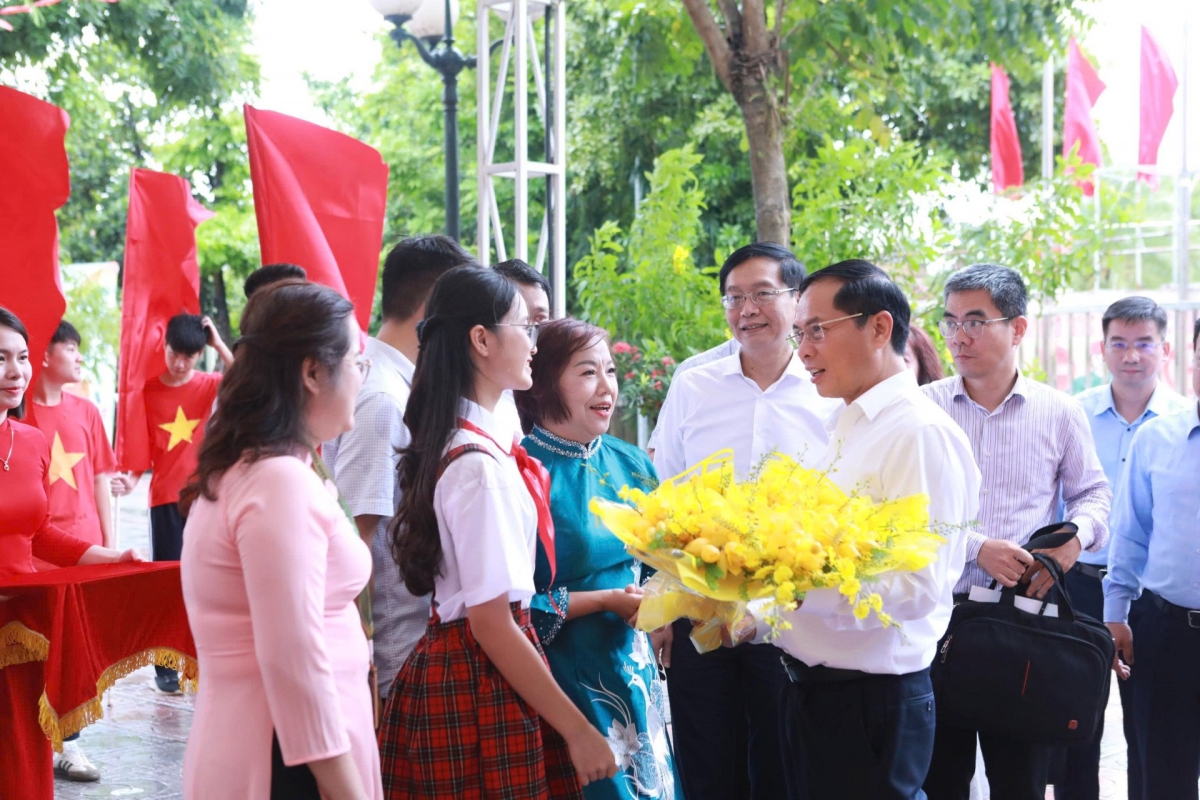 Hà Nội: Khánh thành phòng thực hành giáo dục STEM tại Trường THCS Tây Mỗ