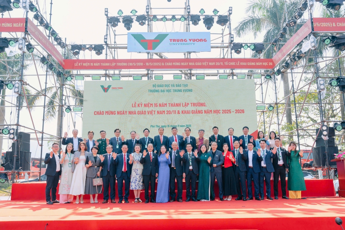 Trường Đại học Trưng Vương: 15 năm Phát triển – Đổi mới – Hội nhập